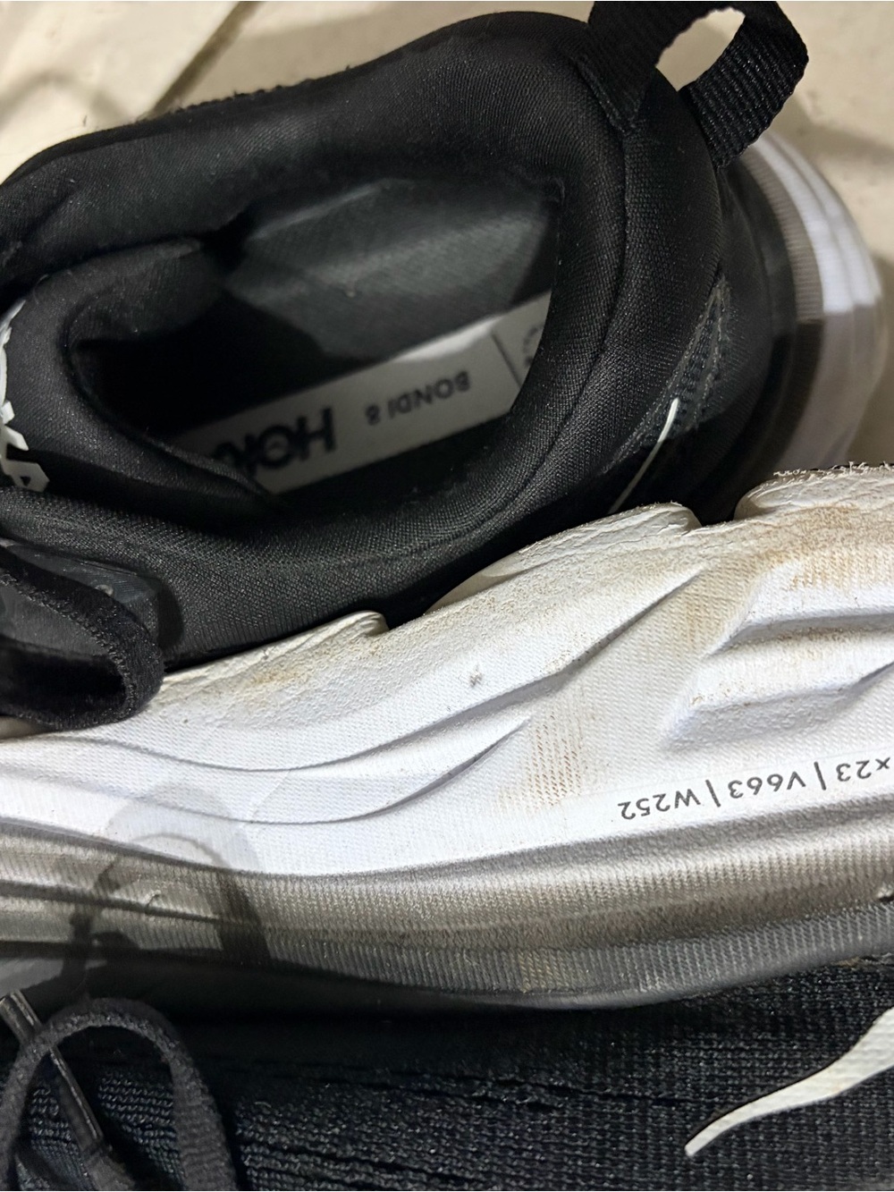 Hoka Bondi 8 Wide Sneakers - Picture 4 of 7
